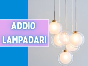 un lampadario con plafoniere a cerchio