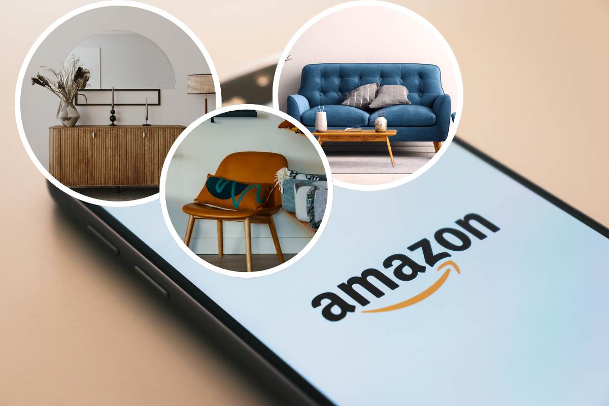logo Amazon su smartphone e complementi d'arredo