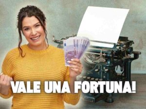 donna macchina da scrivere e scritta vale una fortuna