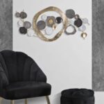 decorazione metallica da parete sedia e pouf