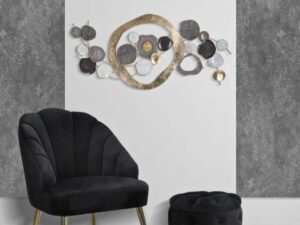 decorazione metallica da parete sedia e pouf