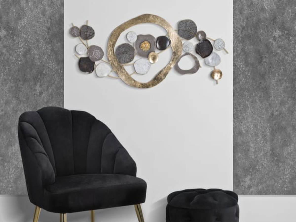 decorazione metallica da parete sedia e pouf